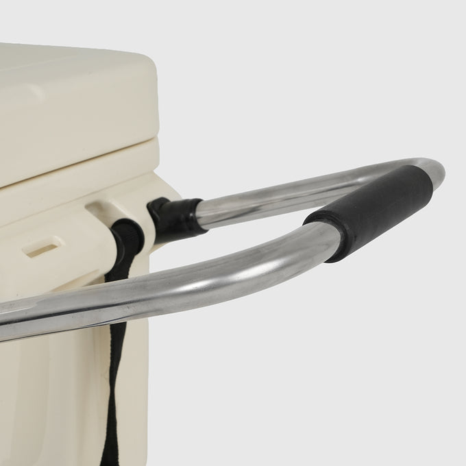 43L Hakkoda Cargo Cool Box (Antique White)
