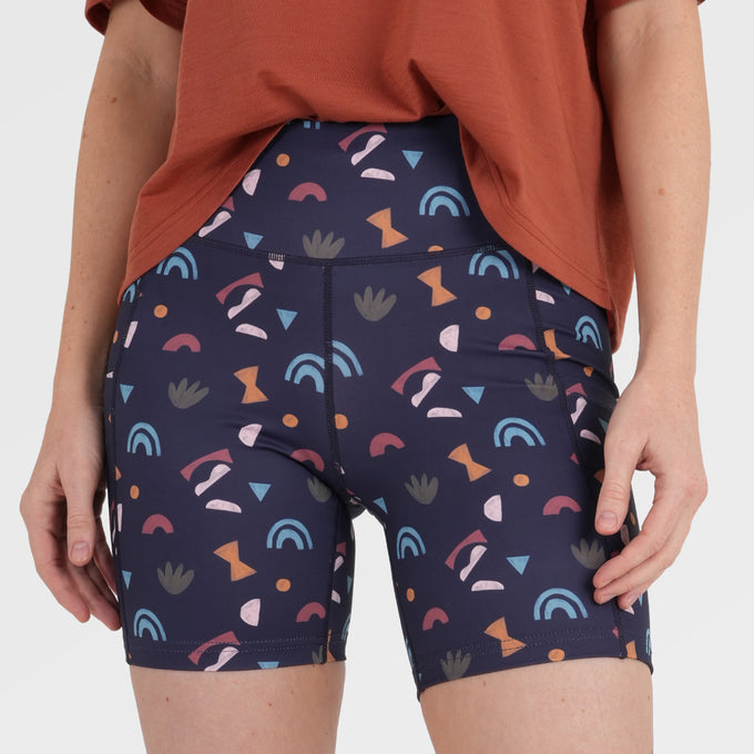 Womens Genesee 7 Inch Tight Shorts (Wild Fragments/Maritime Blue) ‡S;173cm
