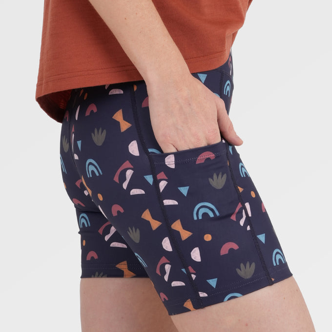 Womens Genesee 7 Inch Tight Shorts (Wild Fragments/Maritime Blue) ‡S;173cm