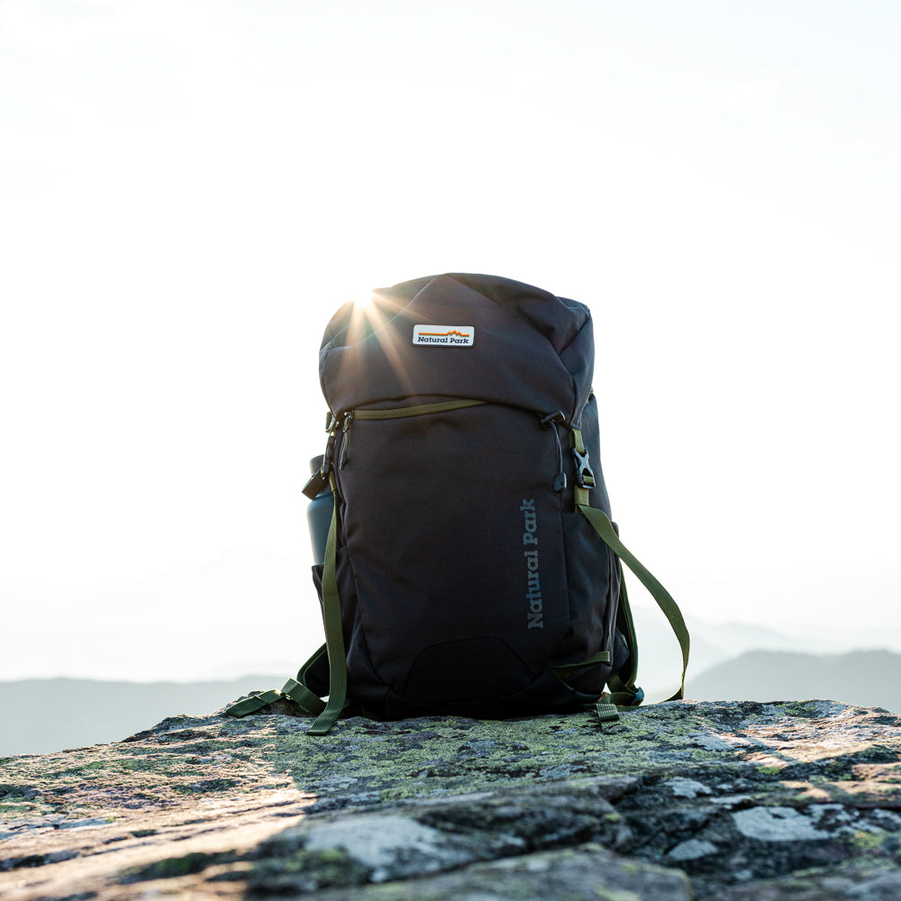 26L Eniwa Backpack (Dark Navy)