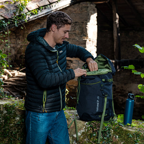 26L Eniwa Backpack (Dark Navy)