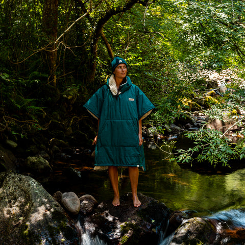 Entoto Weatherproof Changing Poncho (Petrol)