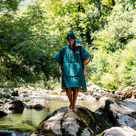 Entoto Weatherproof Changing Poncho (Petrol)