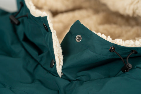 Entoto Weatherproof Changing Poncho (Petrol)