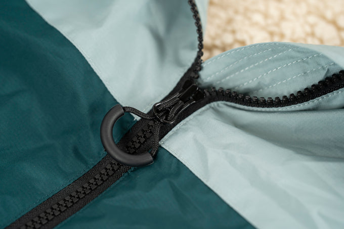 Eolus Weatherproof Changing Robe (Light Blue/Petrol)