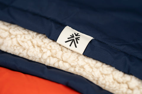 Eolus Weatherproof Changing Robe (Orange/Navy)