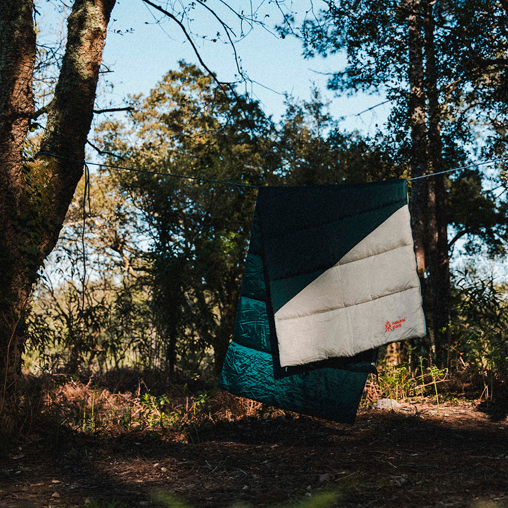 Galeras 1°C Sleeping Bag (Atlantic Deep/Antique White)