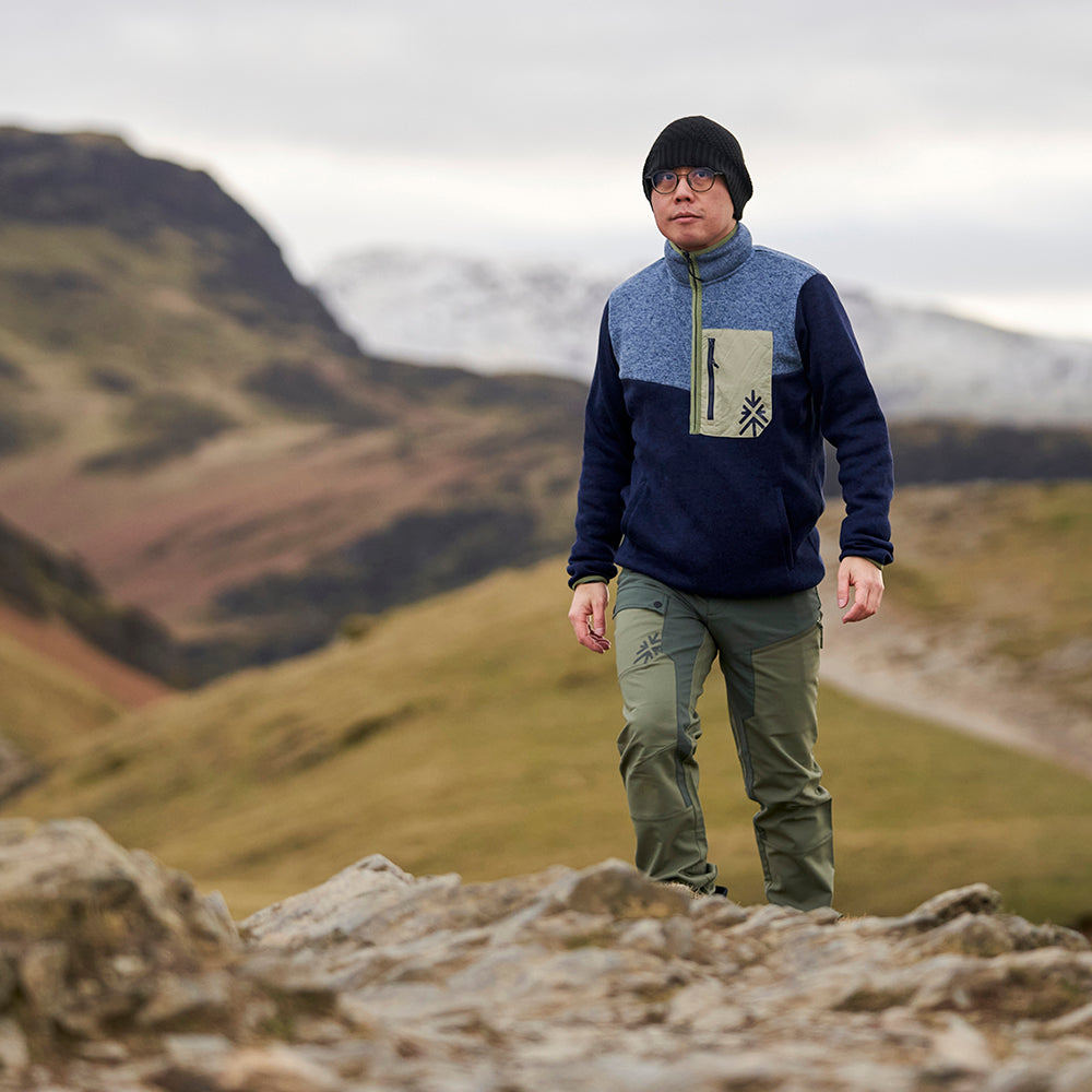 Mens Aialik Hiking Trousers (Four Leaf Clover) @75