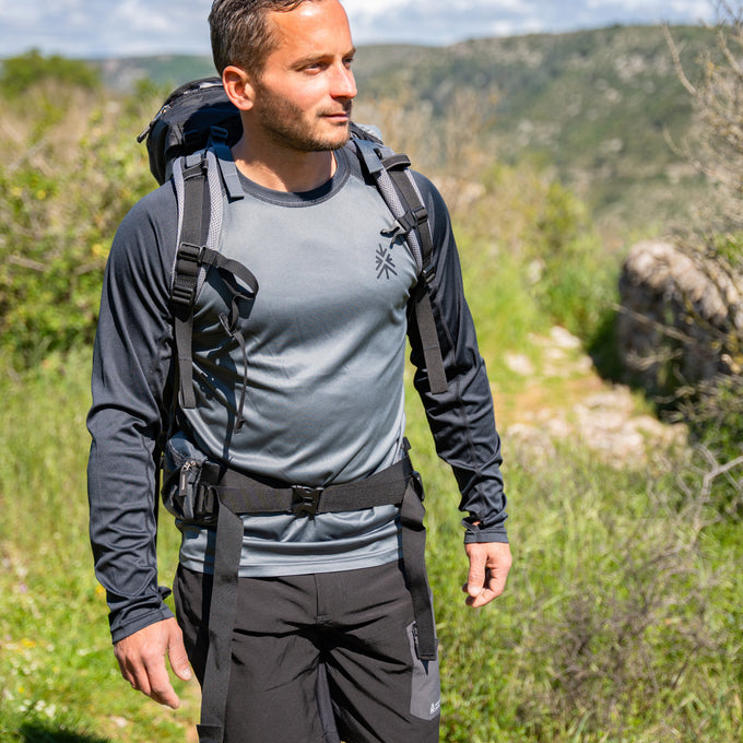 Mens Cervin Shorts (Black/Dark Shadow)