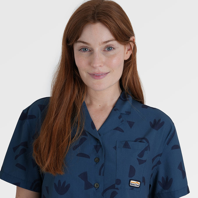 Womens Greenstone Lightweight Short Sleeve Shirt (Wild Fragments/Moonlit Ocean) ‡S;173cm